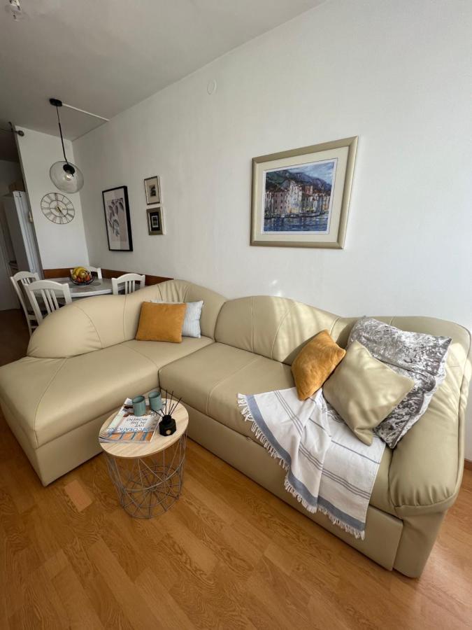City Center Apartment Twiggy Makarska Exteriör bild