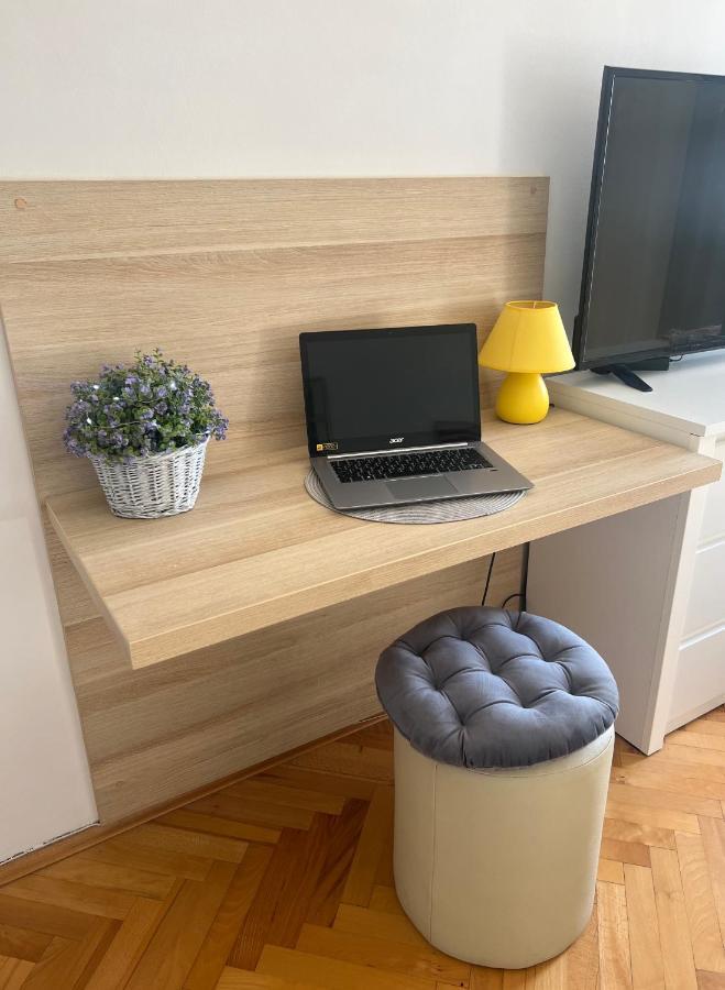 City Center Apartment Twiggy Makarska Exteriör bild